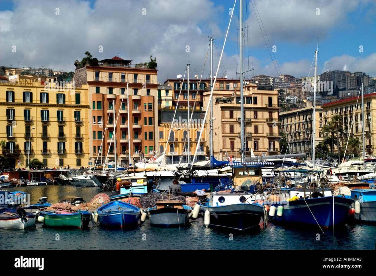 Napoli Sottosopra Chiaia Διαμέρισμα Εξωτερικό φωτογραφία